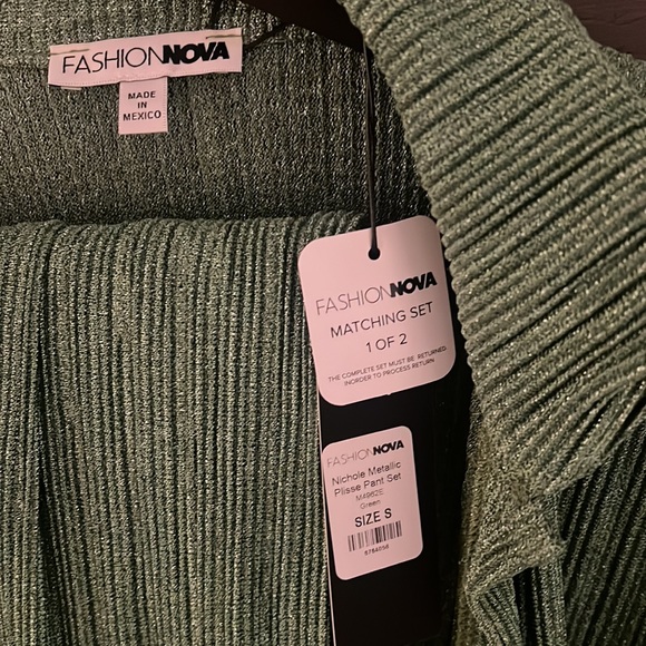 Fashion Nova long sleeve pant set sparkly green size S - Picture 2 of 4